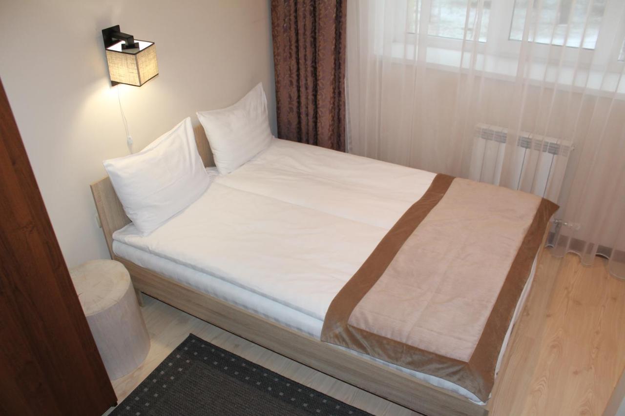 Isloch Park Hotel Rakaw Exterior photo